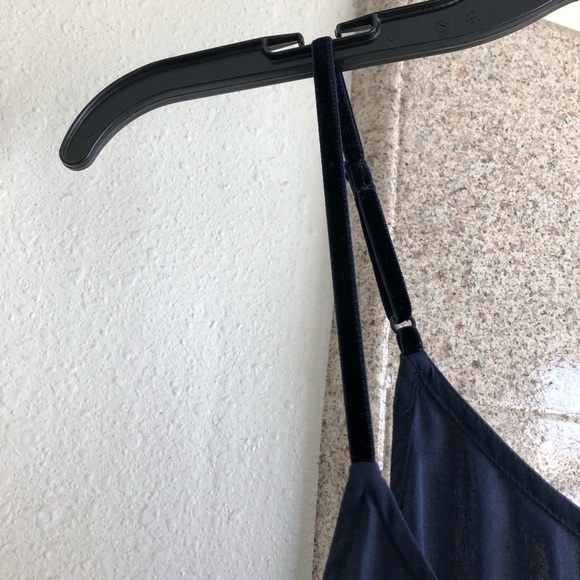 { atm } Navy* silk cami - Picture 5 of 5